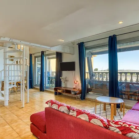 T3 Avec Terrasse Avec Vue Exceptionnelle Sur Les Quais De Apartmán