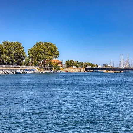 T3 Avec Terrasse Avec Vue Exceptionnelle Sur Les Quais De Apartmán Sète