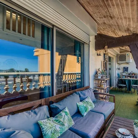 T3 Avec Terrasse Avec Vue Exceptionnelle Sur Les Quais De * Sète
